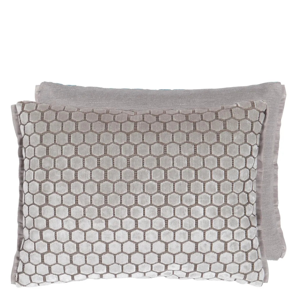 Jabot Oyster pillow