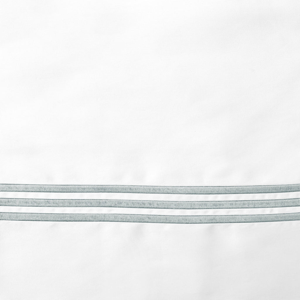 Platinum Sateen White/ Wilton Blue swatch