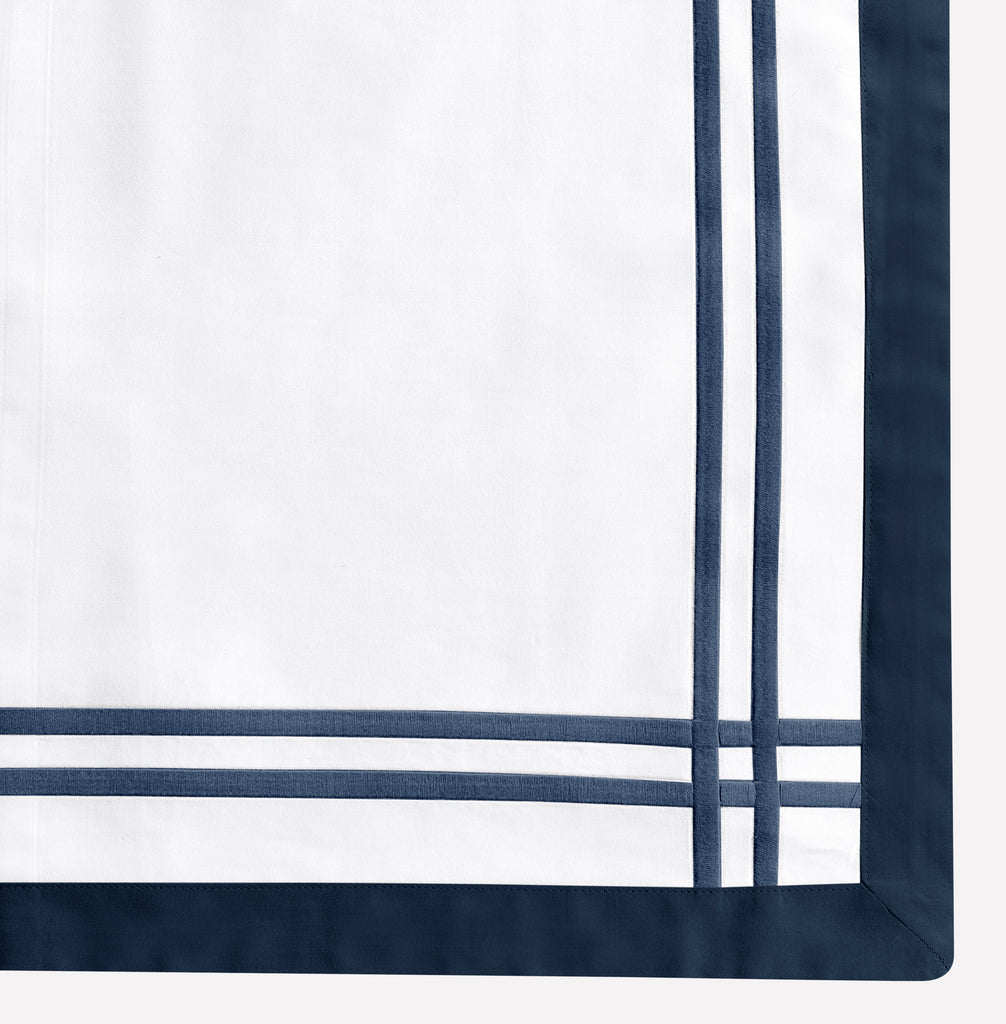 Sinfonia White/ Dark Blue swatch