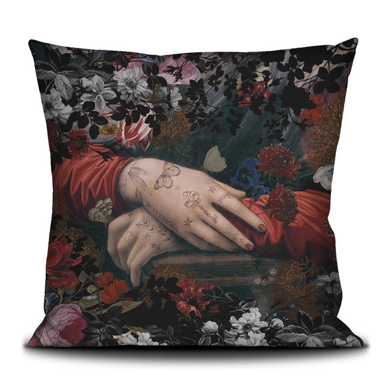 Misteriosa cushion cover printed on velvet with black piping finish.