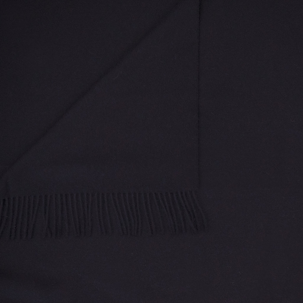 Alfie Midnight Throw swatch