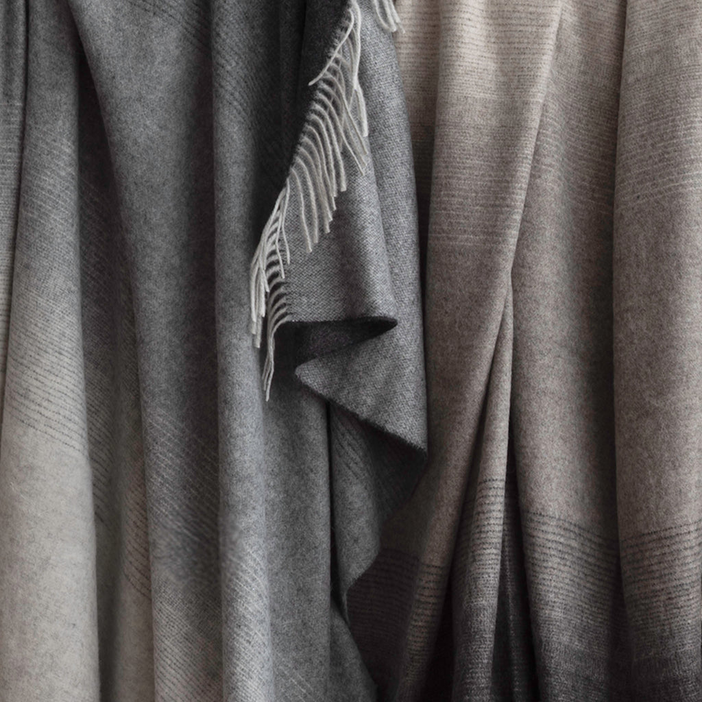 Aria throws in the colour Charcoal (left) and Crimini (right)