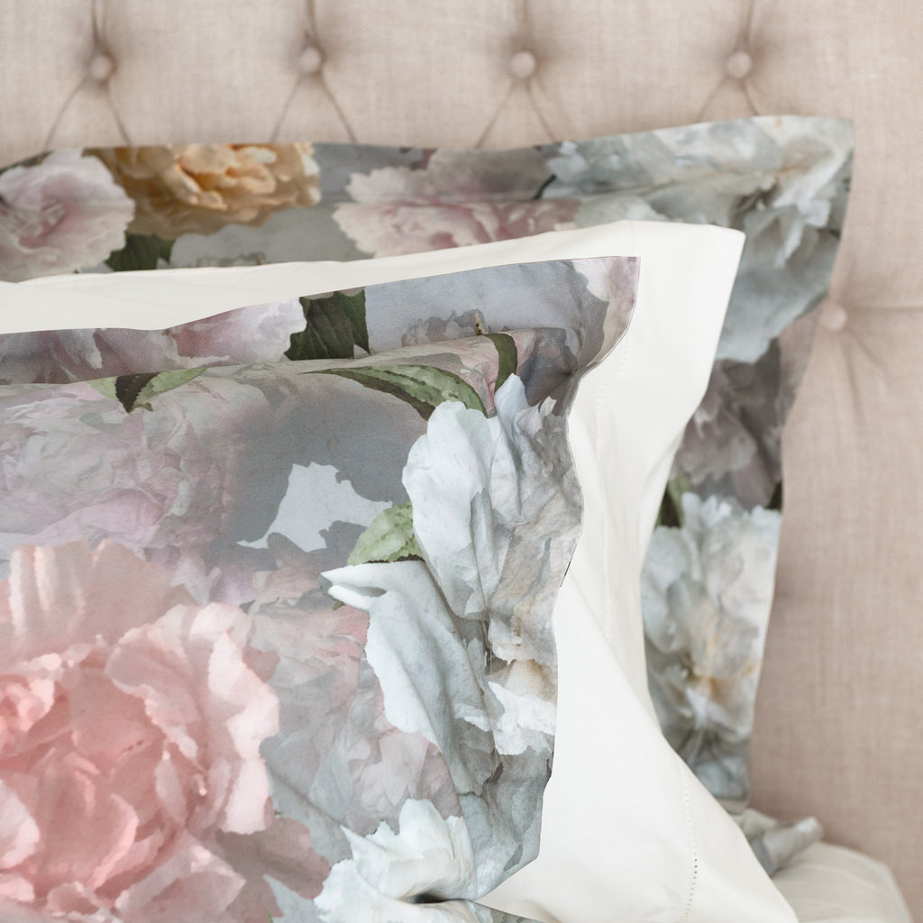 Bijoux sham close up