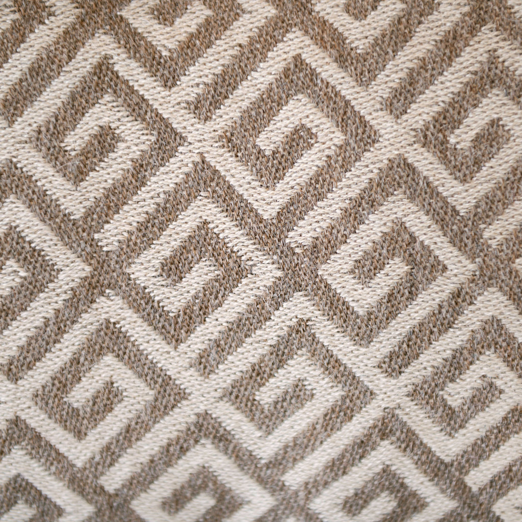 Bruno Almond colour swatch