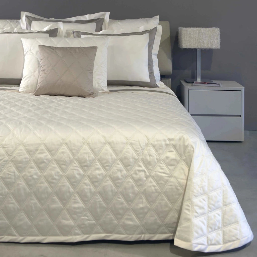 Signoria Filicudi Ivory bedding