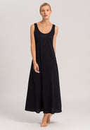 Black long sleeveless nightdress
