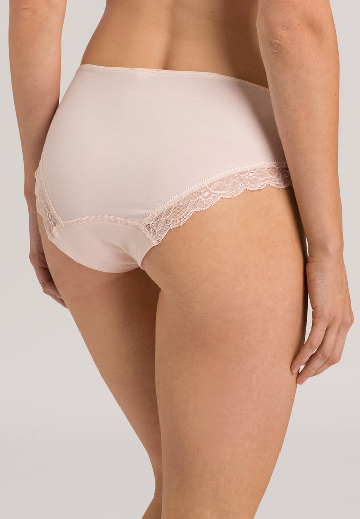 Hanro Cotton Lace Midi Brief in powder