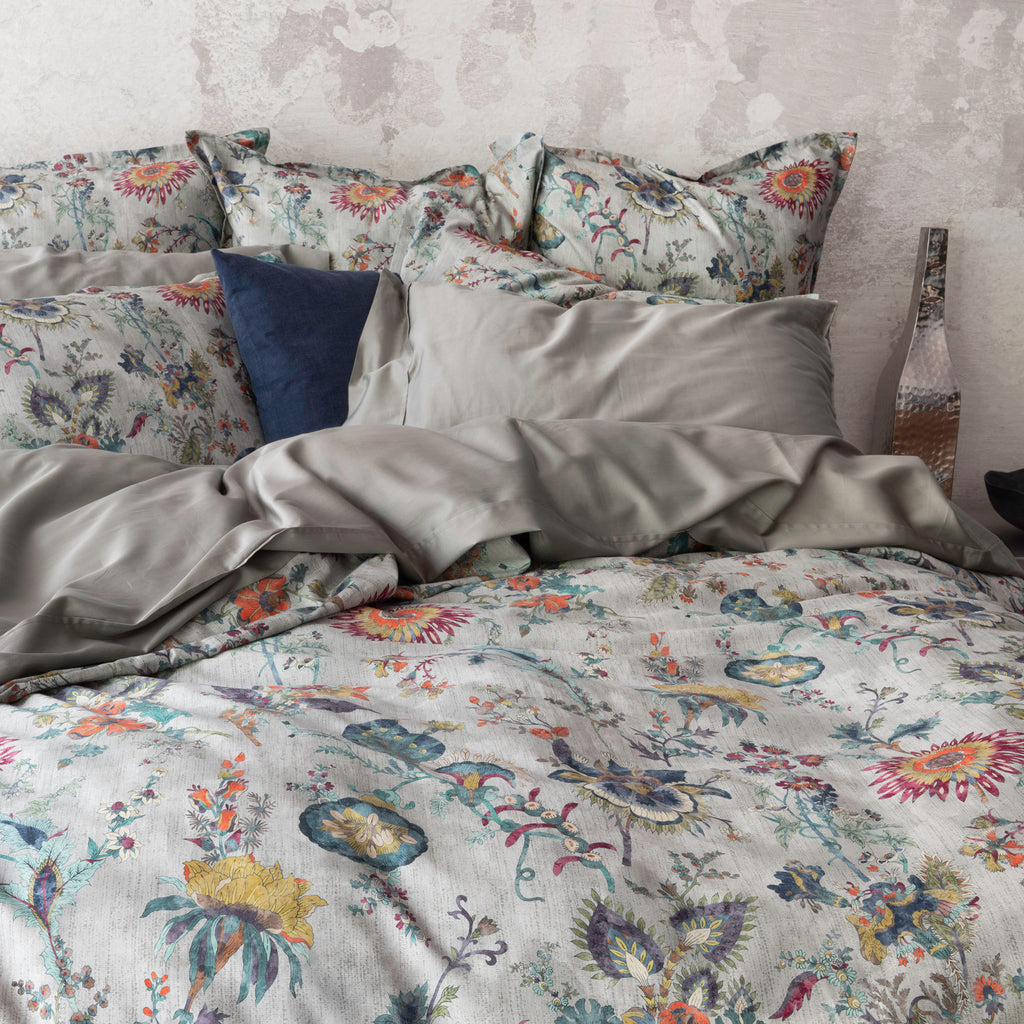 Morgan printed sateen bedding look. Paired with capri sheet and pillowcase, and decorated with Forma cushion
