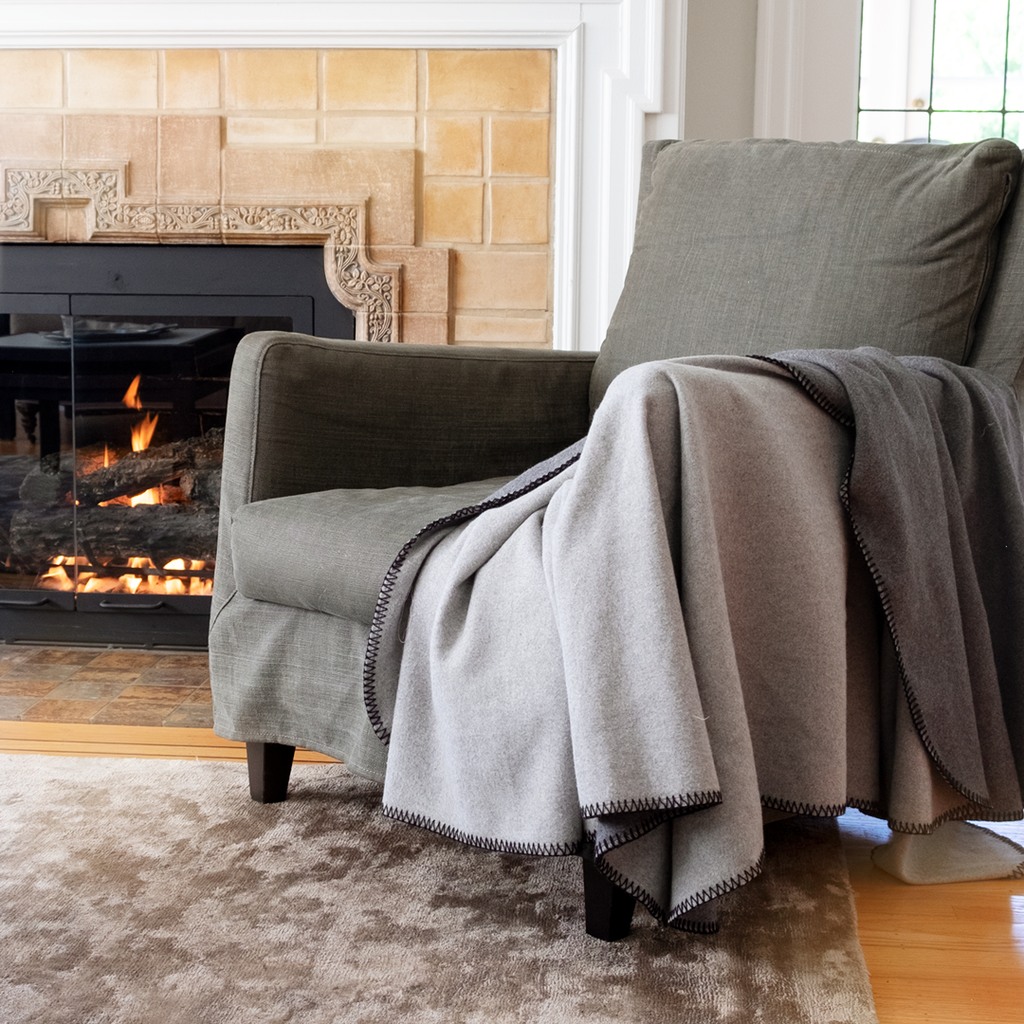 Patrizia throw blanket Pebble
