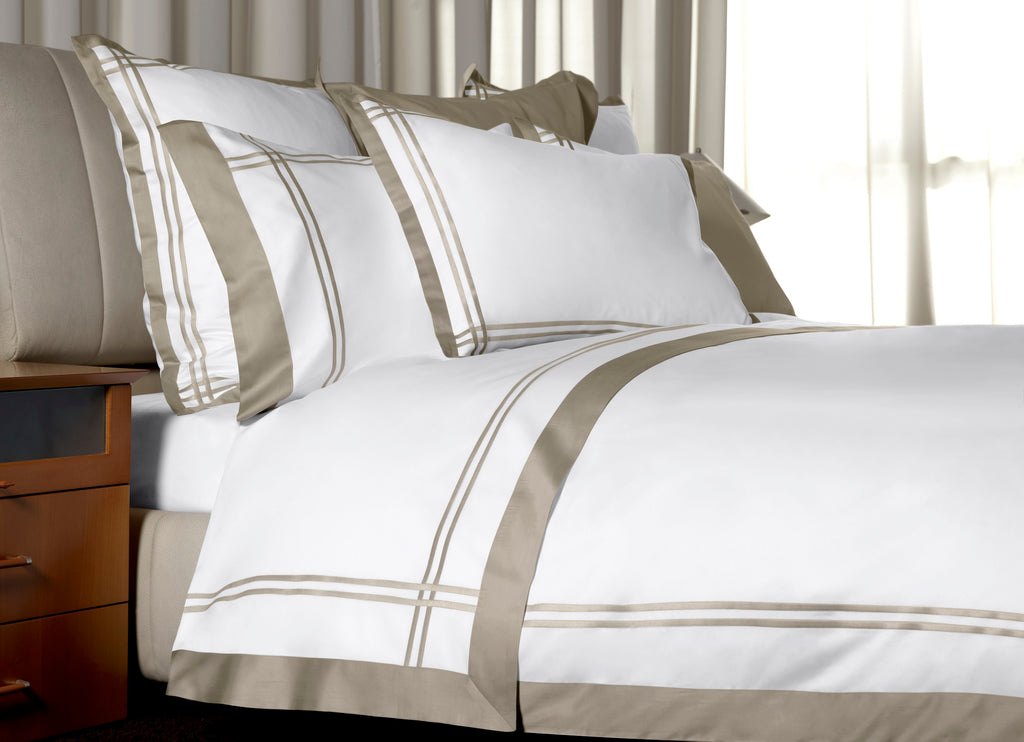 Sinfonia White/ Khaki bedding