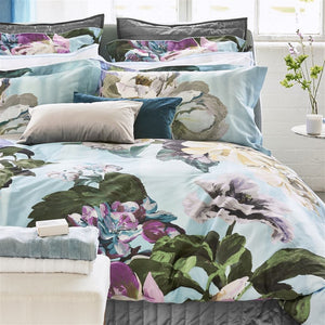 Delft Flower Sky Bedding shown with other accessories