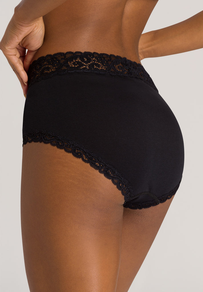 Moments Maxi Briefs - Black