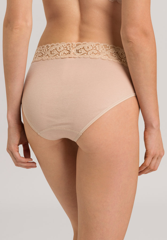 Moments Midi Briefs - Beige with lace
