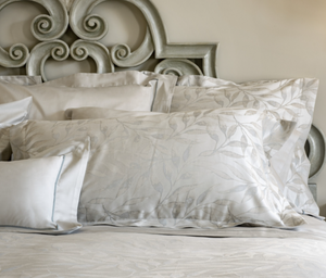 Argentario Sham in Beige/Wilton Blue