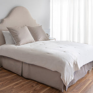 Silk Duvet main picture on bedding 