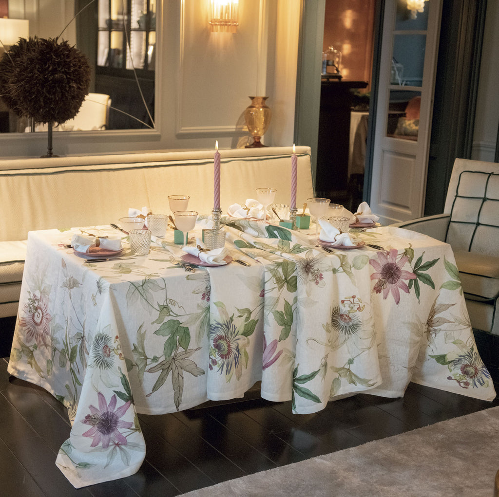 Granadilla tablecloth